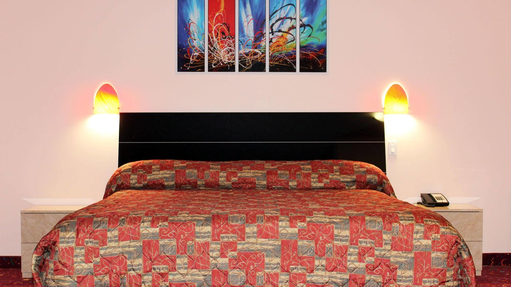 Crystal Star Inn Edmonton Airport With Free Shuttle To And From Airport Leduc Exteriör bild